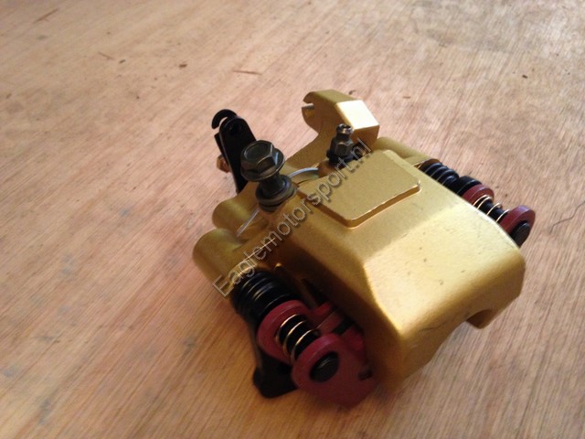 Remklauw achterzijde SPY racing